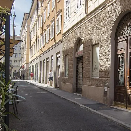 Appartamento Piazza Goldoni Toro Elegant Freewifi