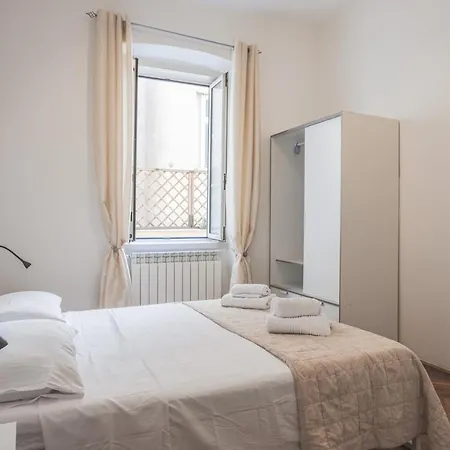 Piazza Goldoni Toro Elegant Freewifi Apartamento Trieste