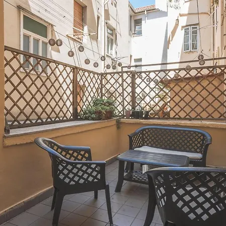 Piazza Goldoni Toro Elegant Freewifi トリエステ